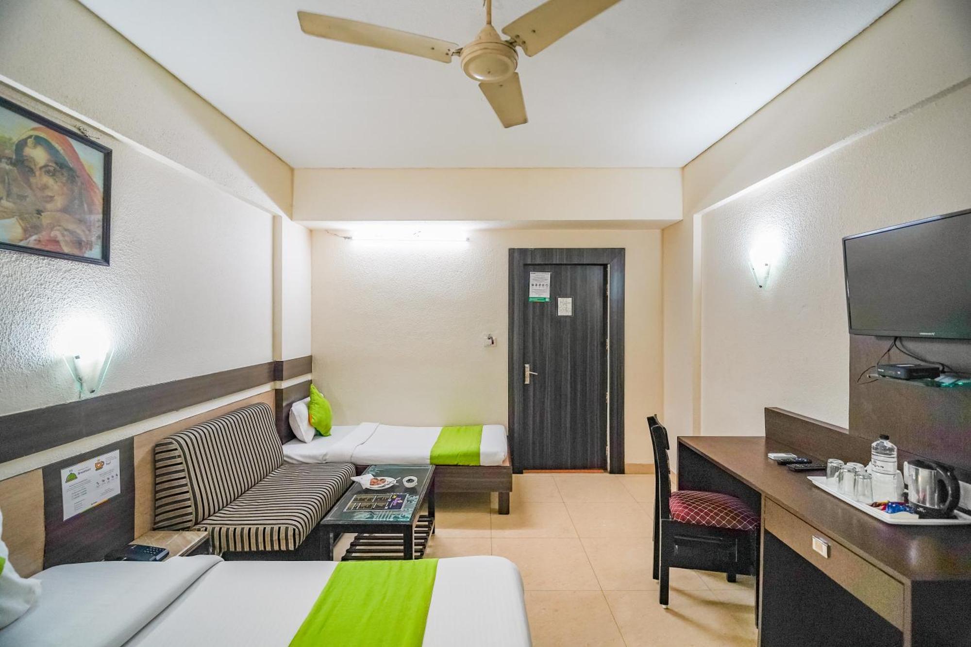Hotel The Shagun Bhopal Esterno foto