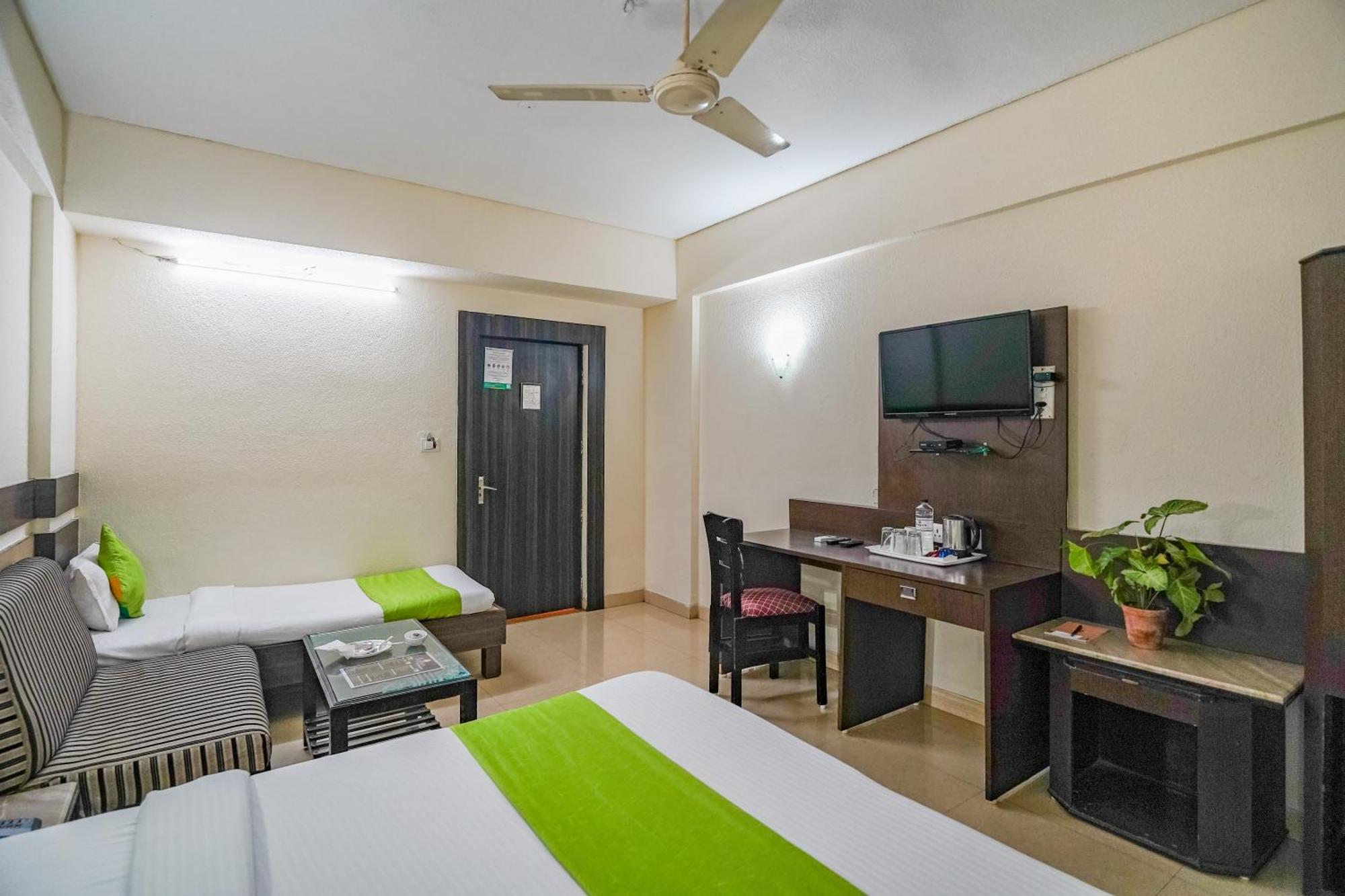 Hotel The Shagun Bhopal Esterno foto