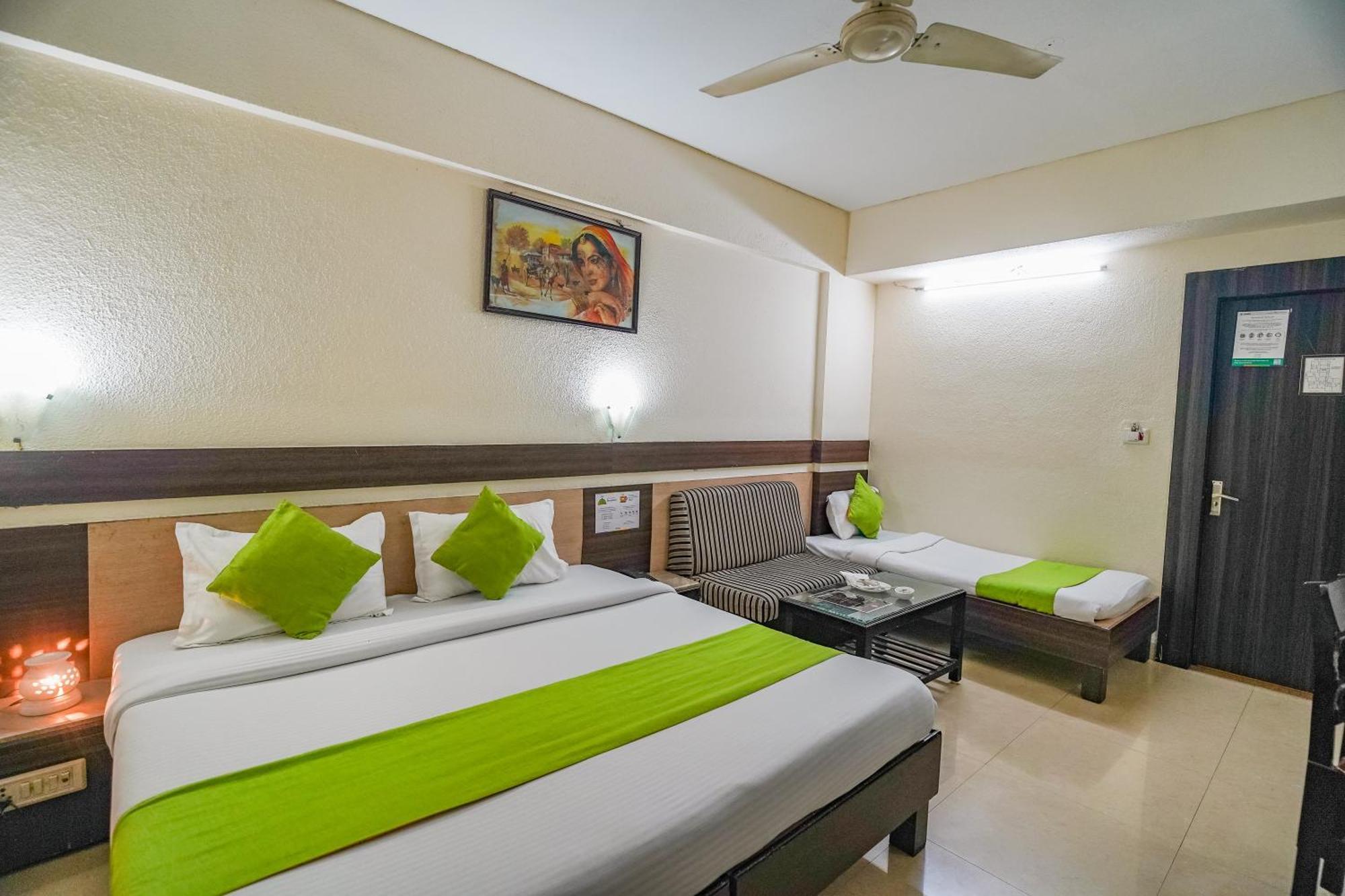 Hotel The Shagun Bhopal Esterno foto