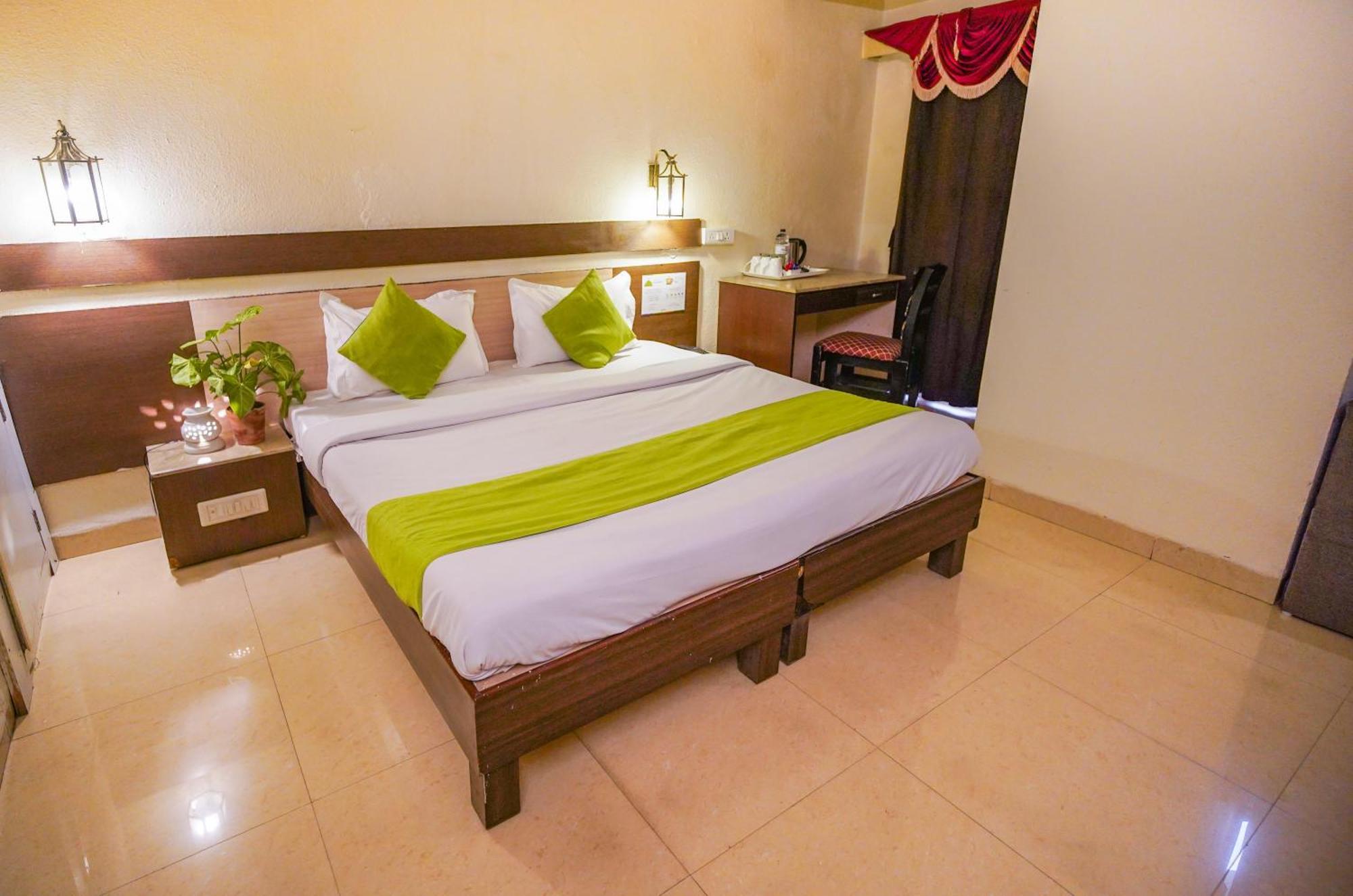 Hotel The Shagun Bhopal Esterno foto