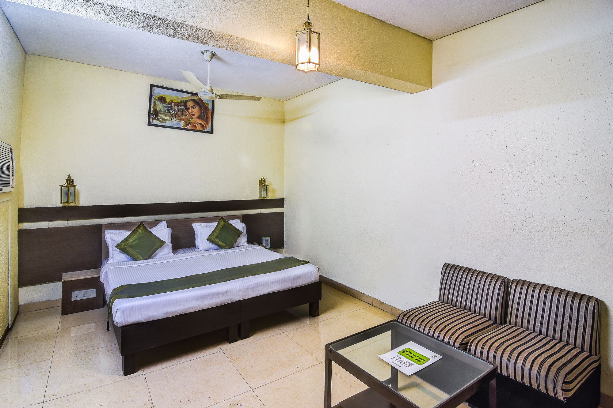 Hotel The Shagun Bhopal Esterno foto