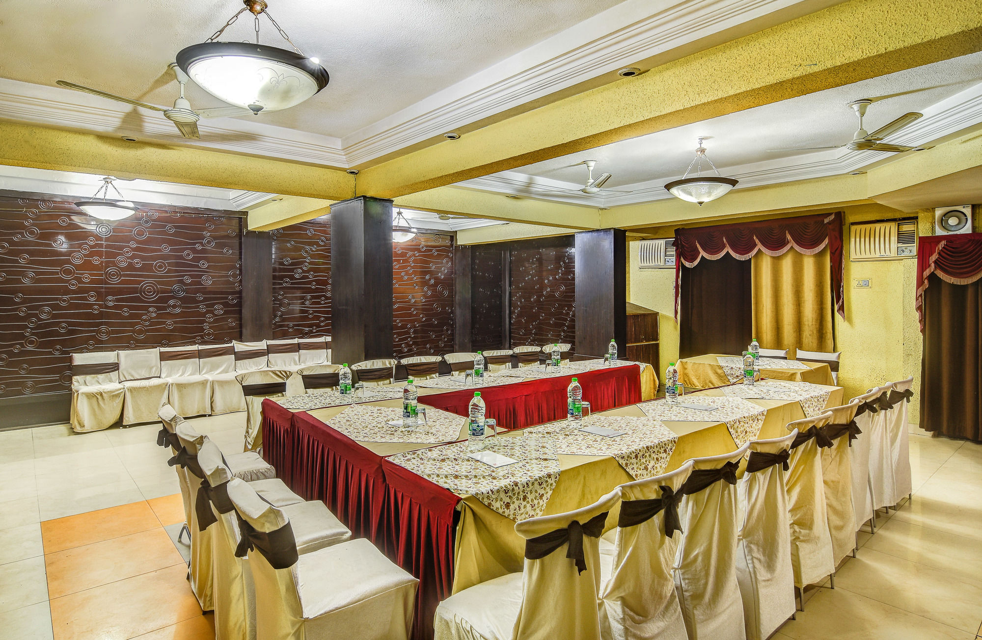 Hotel The Shagun Bhopal Esterno foto